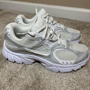 Nike V5 Women's Gray and White Running Shoe Chunky Sneakers Silver Accents